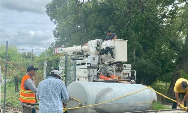 DAVID SÁNCHEZ CUMPLE PROMESA Y ENTREGA TANQUE DE AGUA EN HACIENDA LAS ANACUAS