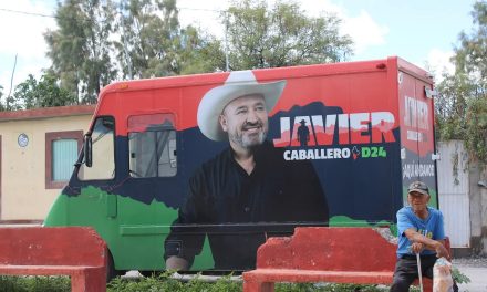 JAVIER CABALLERO LLEVA “EL JAVI MÓVIL” A LA COMUNIDAD LA YERBA EN DOCTOR ARROYO