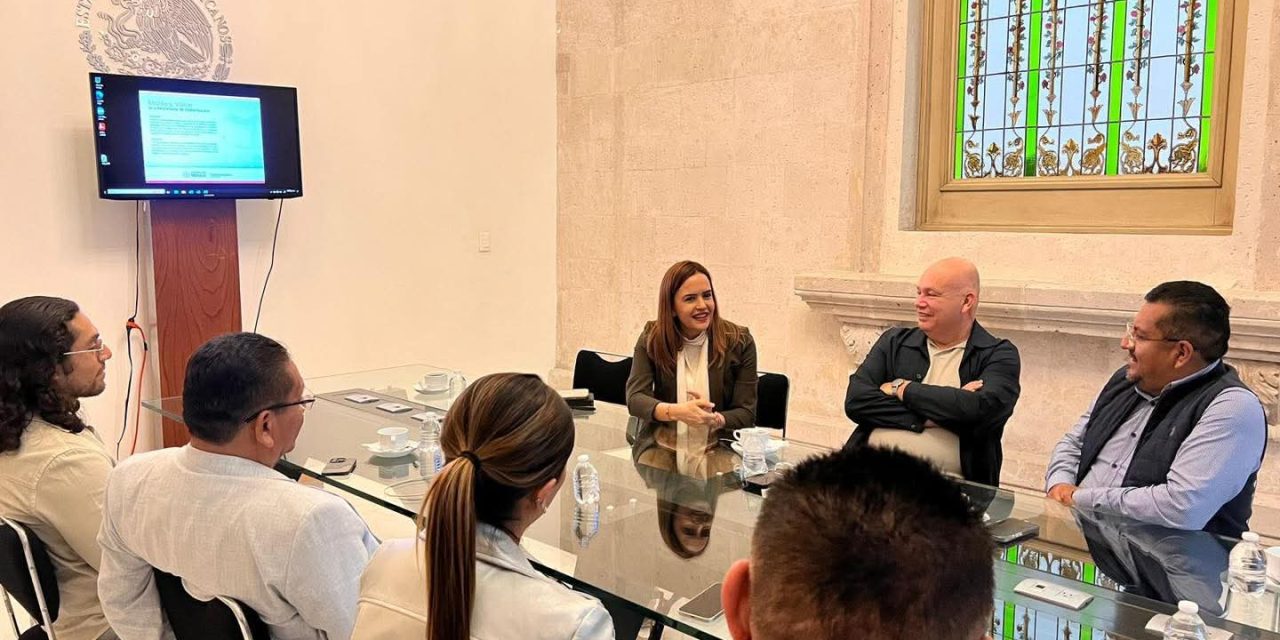 CLARA LUZ FLORES FORTALECE VÍNCULOS CON IGLESIAS EVANGÉLICAS EN FAVOR DE LA PAZ