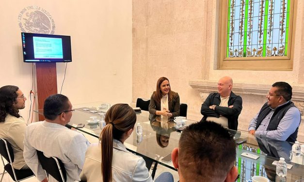 CLARA LUZ FLORES FORTALECE VÍNCULOS CON IGLESIAS EVANGÉLICAS EN FAVOR DE LA PAZ