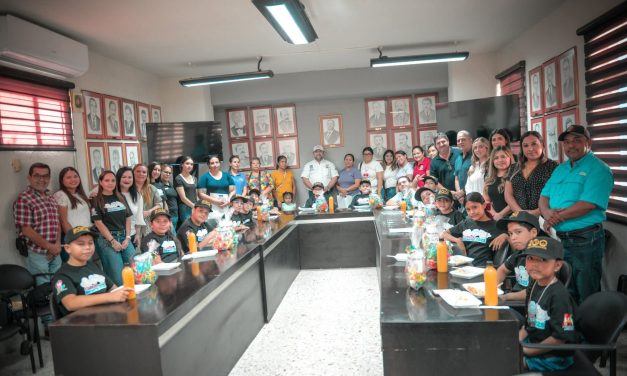 MIGUEL ÁNGEL SALAZAR ESCUCHA Y RESPALDA VOCES INFANTILES EN MONTEMORELOS