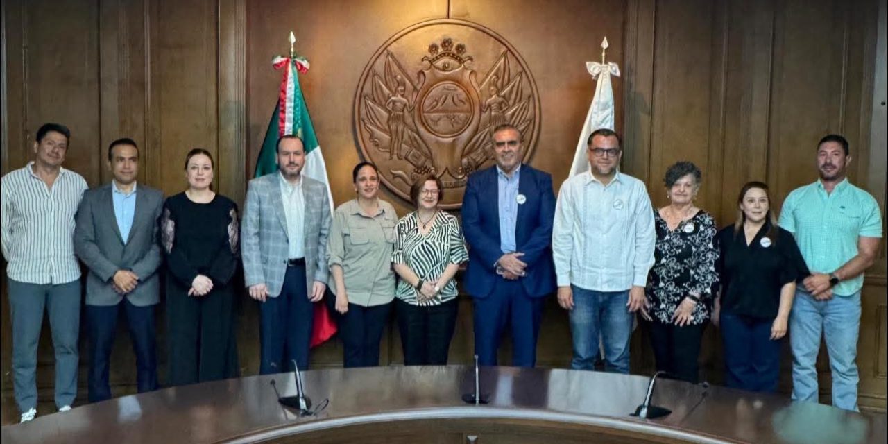 CESAR GARZA VILLARREAL PROMUEVE ENSEÑANZA Y CIVISMO PARA CUIDAR EL MEDIO AMBIENTE