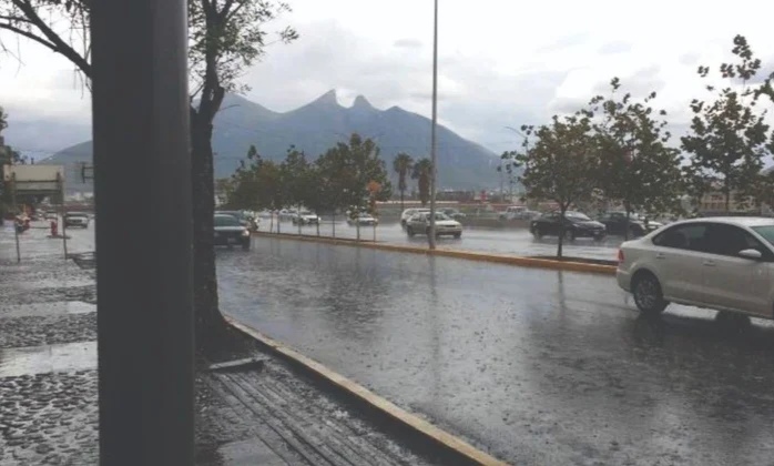 MONTERREY ESPERA LLUVIAS: “CONDICIONES CLIMÁTICAS INESTABLES PARA ESTE SÁBADO”