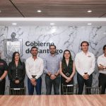 DAVID DE LA PEÑA FIRMA CONVENIOS CON LA CMIC PARA IMPULSAR CAPACITACIÓN Y DESARROLLO SOCIAL EN SANTIAGO
