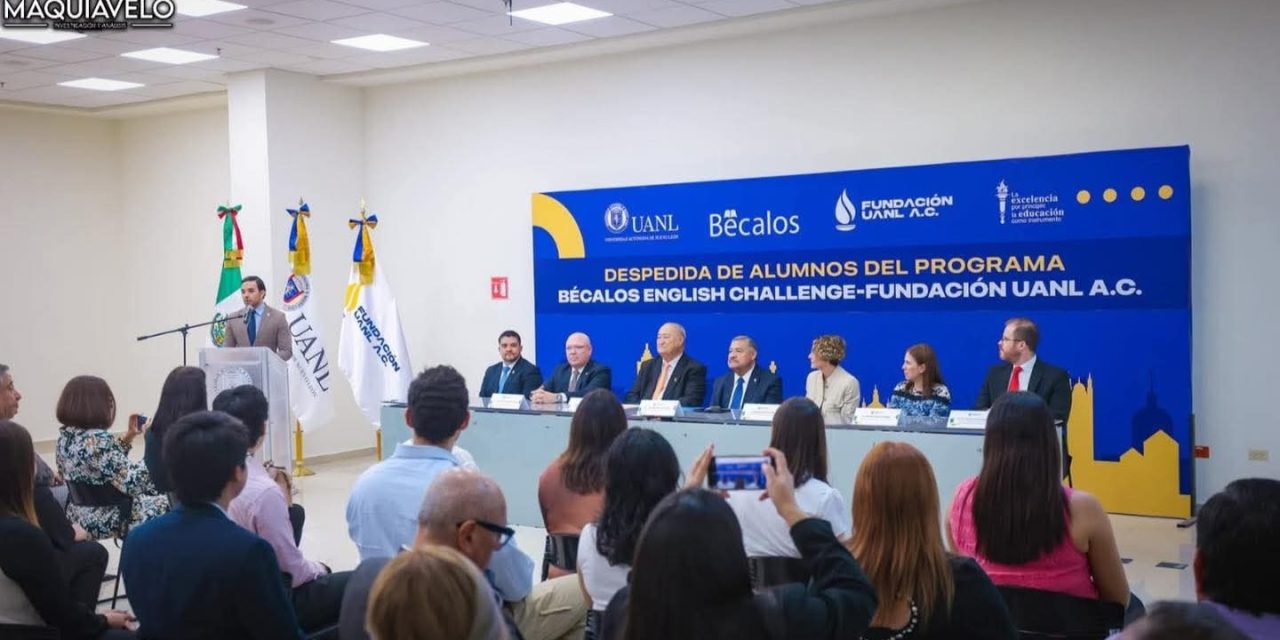 SANTOS GUZMÁN DESPIDE A JÓVENES DE LA UANL QUE VIVIRÁN EXPERIENCIA INTERNACIONAL EN INGLATERRA