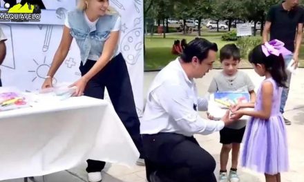 JESÚS NAVA ANUNCIA ENTREGA DE ÚTILES ESCOLARES PARA ALUMNOS DE EDUCACIÓN BÁSICA