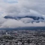 FIN DE SEMANA CALUROSO Y CON POCAS LLUVIAS EN MONTERREY: PREVÉ EL SERVICIO METEOROLÓGICO