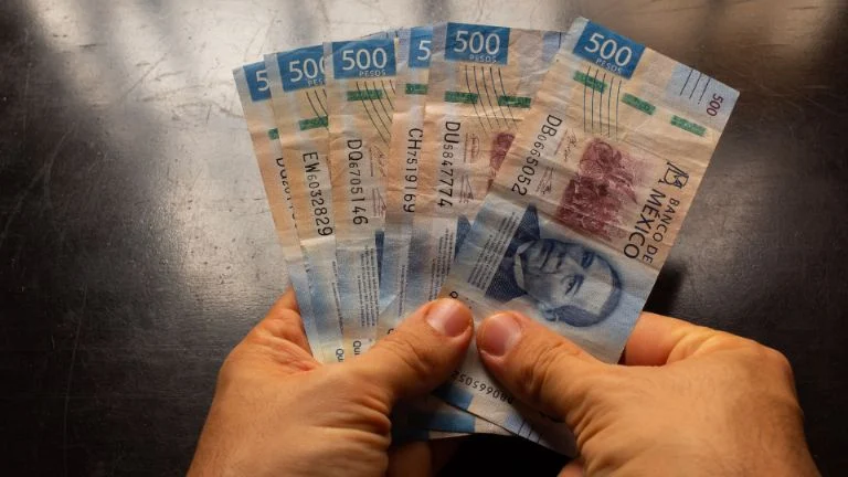 MÉXICO ESTIMARÍA OTRO ALZA AL SALARIO MÍNIMO PARA 2026