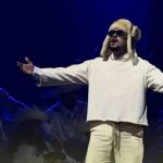 BAD BUNNY RECLAMA IDENTIDAD PUERTORRIQUEÑA EN “NO ME QUIERO IR DE AQUÍ”