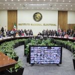 CLAUDIA SHEINBAUM ABRE LA PUERTA A “ELEGIR CONSEJEROS DEL INE POR VOTO POPULAR”