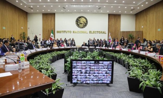 CLAUDIA SHEINBAUM ABRE LA PUERTA A “ELEGIR CONSEJEROS DEL INE POR VOTO POPULAR”