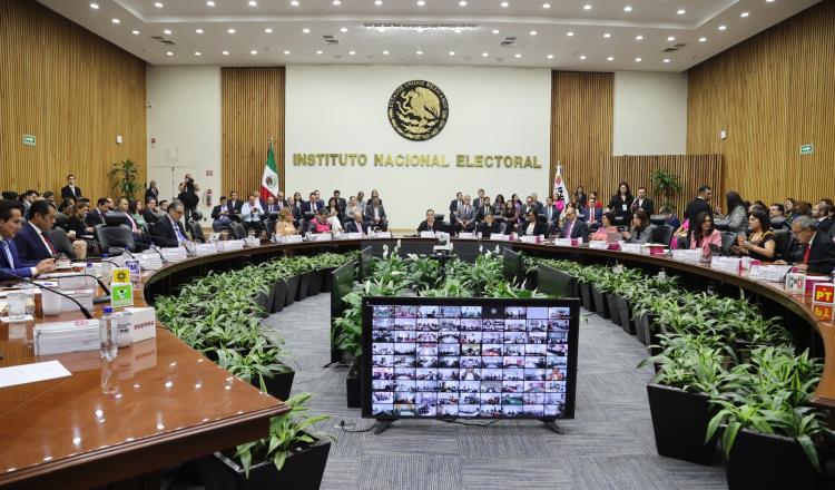 CLAUDIA SHEINBAUM ABRE LA PUERTA A “ELEGIR CONSEJEROS DEL INE POR VOTO POPULAR”