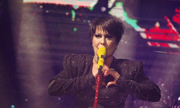 ALEJANDRA GUZMÁN REVELA QUE PADECE HIPERTENSIÓN Y FIJA SU REGRESO A LOS ESCENARIOS EN 2026