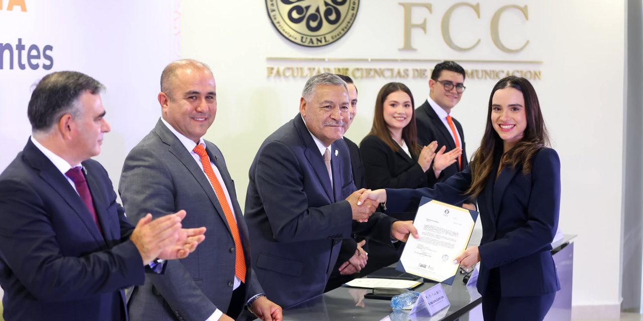 SANTOS GUZMÁN RENUEVA REPRESENTACIÓN ESTUDIANTIL EN FACULTAD DE COMUNICACIÓN DE LA UANL