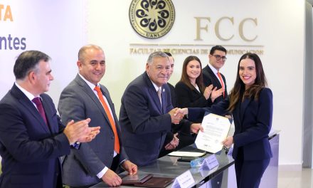 SANTOS GUZMÁN RENUEVA REPRESENTACIÓN ESTUDIANTIL EN FACULTAD DE COMUNICACIÓN DE LA UANL