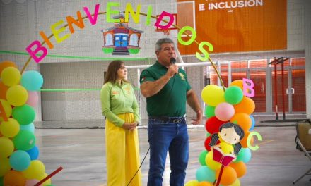 BALTAZAR MARTÍNEZ MONTEMAYOR APOYA A LA EDUCACIÓN CON ENTREGA DE ÚTILES ESCOLARES EN CERRALVO