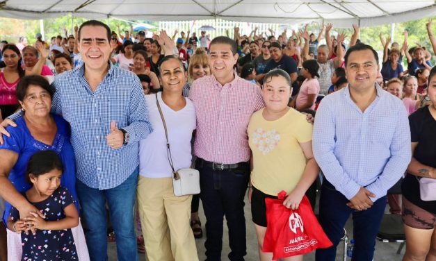 PACO Y HERIBERTO TREVIÑO FORTALECEN APOYO ESCOLAR EN JUÁREZ