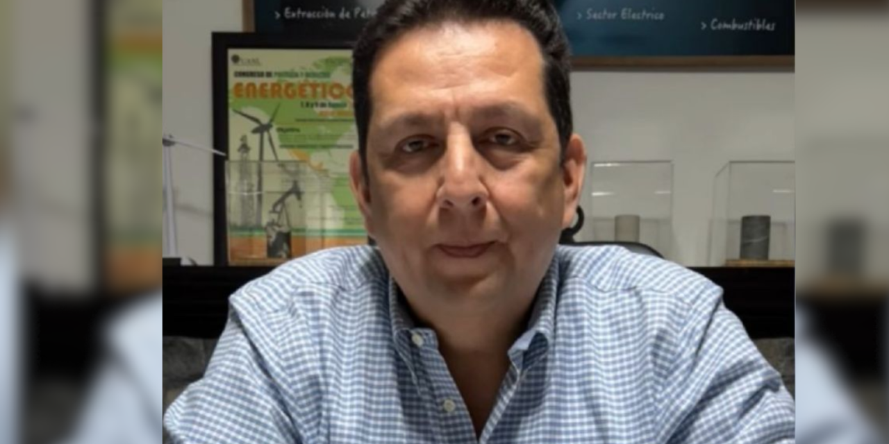 MANUEL ACUÑA RECIBE DISCULPA DE EXALUMNO POR FALSAS ACUSACIONES