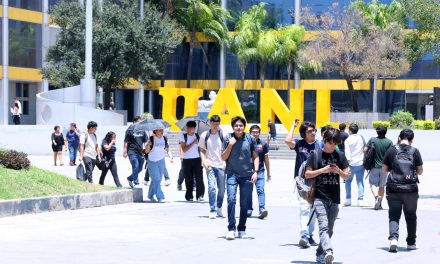 SANTOS GUZMÁN INICIA CICLO ESCOLAR EN LA UANL CON NUEVOS PROGRAMAS EDUCATIVOS