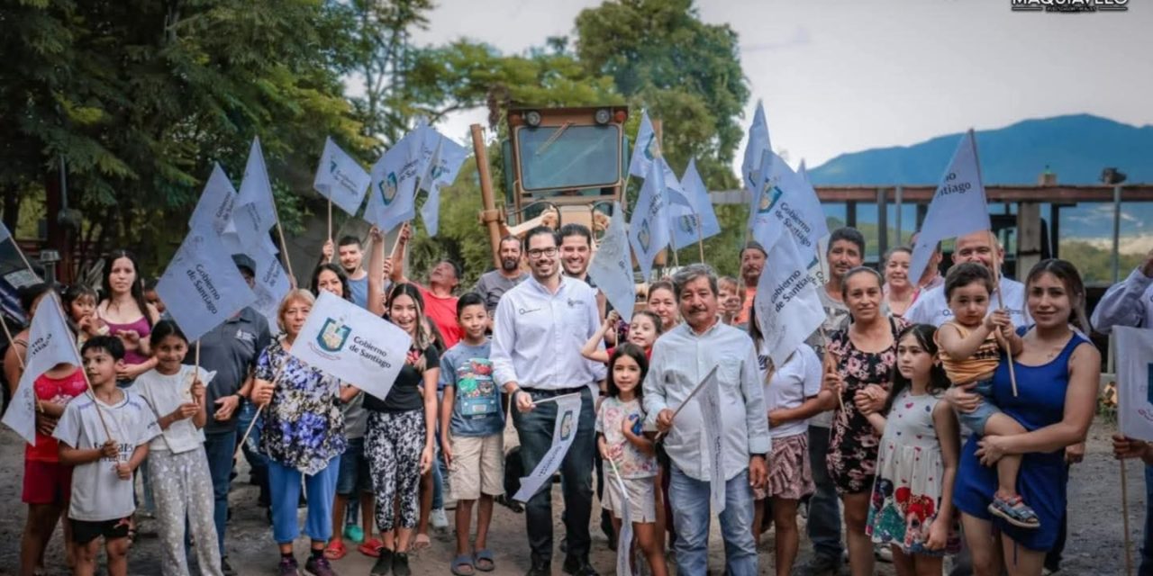 DAVID DE LA PEÑA PONE EN MARCHA PAVIMENTACIÓN CON CONCRETO HIDRÁULICO EN SANTIAGO