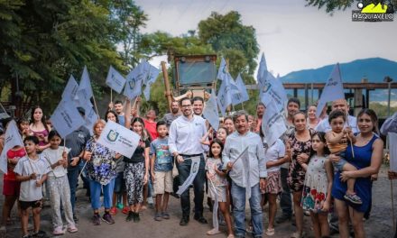 DAVID DE LA PEÑA PONE EN MARCHA PAVIMENTACIÓN CON CONCRETO HIDRÁULICO EN SANTIAGO