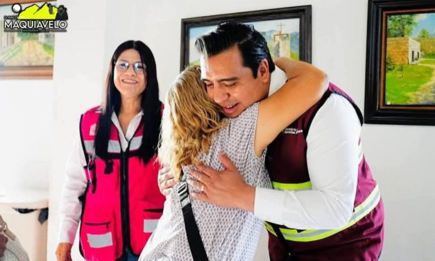 JESÚS NAVA ESCUCHA Y ATIENDE NECESIDADES DE VECINOS EN SANTA CATARINA