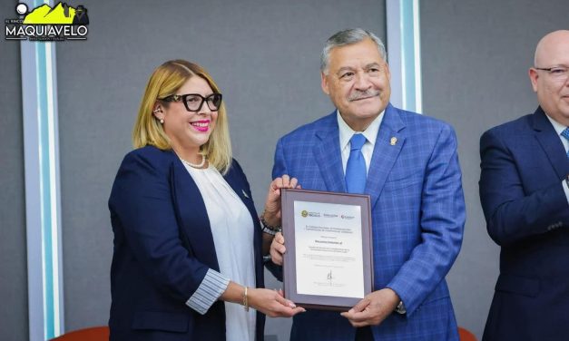 SANTOS GUZMÁN Y GUILLE ALVARADO FIRMAN ACUERDO ENTRE UANL Y CONOCER PARA IMPULSAR CERTIFICACIÓN DE COMPETENCIAS