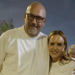 CLARA LUZ FLORES FELICITA AL PADRE JESÚS RAMOS POR SUS 25 AÑOS DE MINISTERIO SACERDOTAL