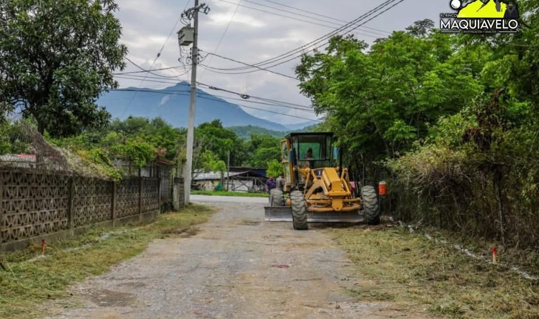 DAVID DE LA PEÑA INICIA OBRA DE PAVIMENTACIÓN COMO PARTE DEL PLAN ANUAL 2025 EN SANTIAGO