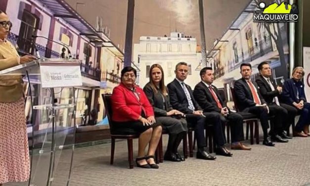 CLARA LUZ FLORES PARTICIPA EN EL 45 ANIVERSARIO DEL RENAPO JUNTO A ROSA ICELA RODRÍGUEZ