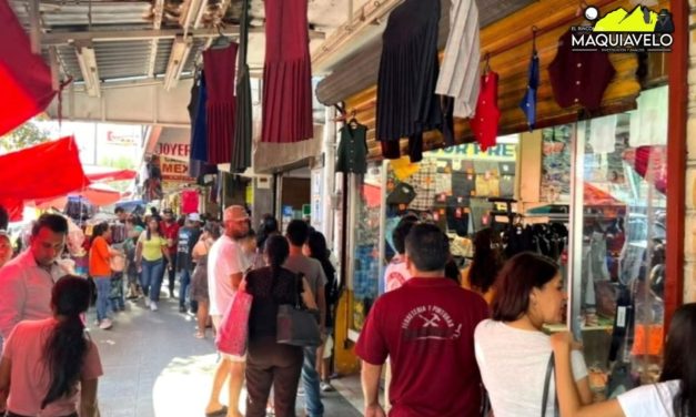 LARGAS FILAS Y PRECIOS ALTOS MARCAN LA COMPRA DE ÚTILES ESCOLARES EN EL ÁREA METROPOLITANA DE MONTERREY