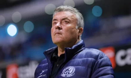 DOMENEC TORRENT REVELA QUE RAYADOS NO CERRARÁ EL MERCADO SIN NUEVAS ALTAS
