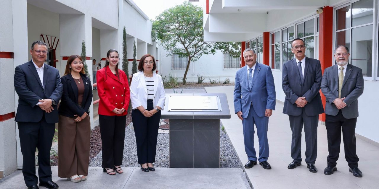 SANTOS GUZMÁN INAUGURA CENTRO DE INVESTIGACIÓN EN QUÍMICA E INGENIERÍA VERDE DE LA UANL