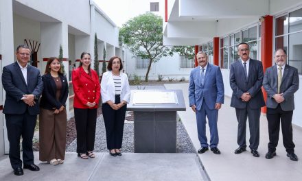 SANTOS GUZMÁN INAUGURA CENTRO DE INVESTIGACIÓN EN QUÍMICA E INGENIERÍA VERDE DE LA UANL