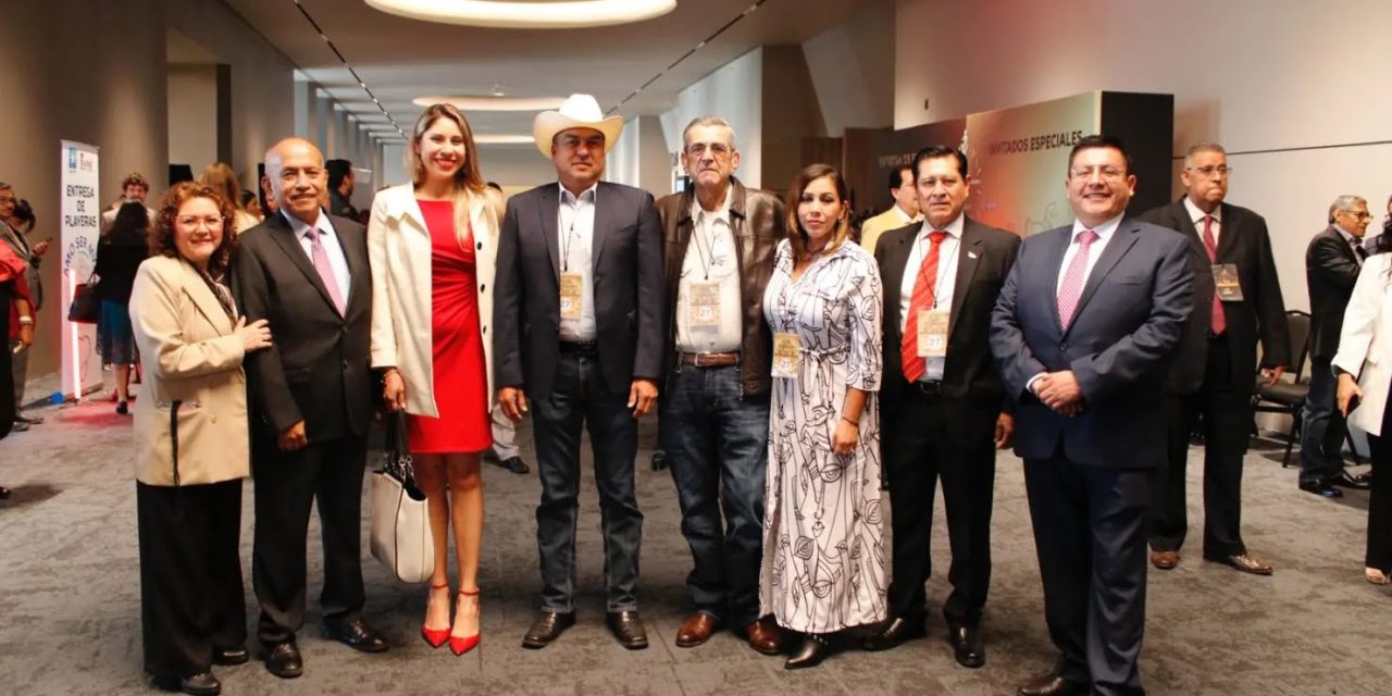 NOEL RAMÍREZ AFIRMA QUE LOS VETERINARIOS SON PILAR PARA UNA GANADERÍA FUERTE Y COMPETITIVA