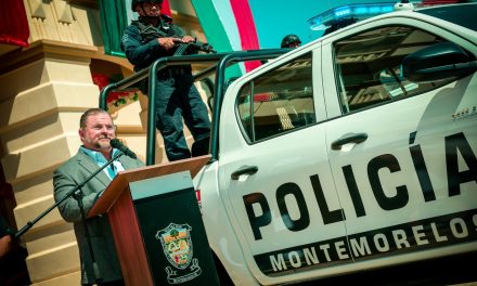 MIGUEL ÁNGEL SALAZAR RECONOCE A ELEMENTOS DE SEGURIDAD Y ENTREGA PATRULLAS Y EQUIPO ESPECIALIZADO
