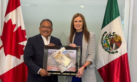 ANDRÉS MIJES SE REÚNE CON CÓNSUL DE CANADÁ PARA FORTALECER LAZOS E INVERSIONES