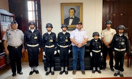 MIGUEL ÁNGEL SALAZAR RECONOCE A PENTATHLÓN DEPORTIVO MILITARIZADO DE MONTEMORELOS