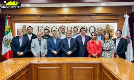 ANDRÉS MIJES ENTREGA ESPACIO A MAESTROS PARA CAPACITACIÓN Y CONVIVENCIA