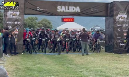 DAVID DE LA PEÑA CELEBRA ÉXITO DEL MARATÓN “MONTAÑAS MÁGICAS” EN SANTIAGO