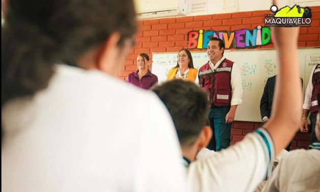 JESÚS NAVA ENTREGA 10 MIL PAQUETES ESCOLARES Y MOCHILAS A ESTUDIANTES DE SANTA CATARINA