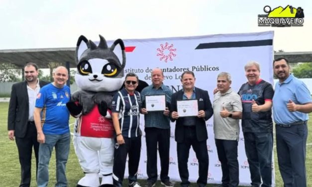 ANTONIO CHÁVEZ RECIBE RECONOCIMIENTO EN TORNEO DEL ICPNL