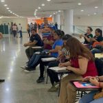 FEDERICO ROJAS ANUNCIA MÁS BECAS PARA CURSO GRATUITO DE INGLÉS