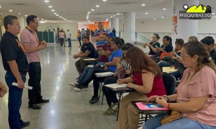 FEDERICO ROJAS ANUNCIA MÁS BECAS PARA CURSO GRATUITO DE INGLÉS