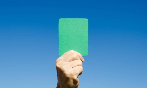 EL MUNDIAL SUB-20 ESTRENA LA TARJETA VERDE PARA REVISAR JUGADAS