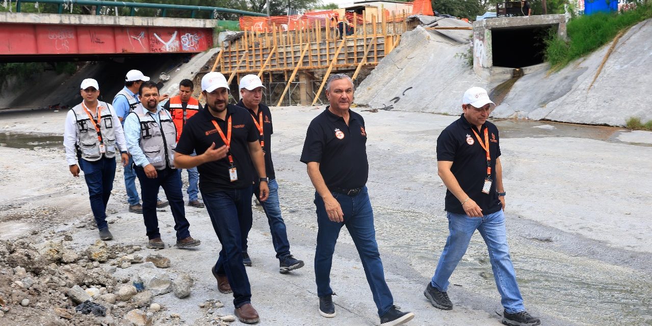 HÉCTOR GARCÍA RENUEVA CANCHA DE SAN MIGUEL PARA LA COMUNIDAD DE GUADALUPE