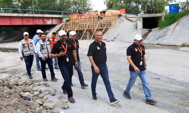 HÉCTOR GARCÍA RENUEVA CANCHA DE SAN MIGUEL PARA LA COMUNIDAD DE GUADALUPE