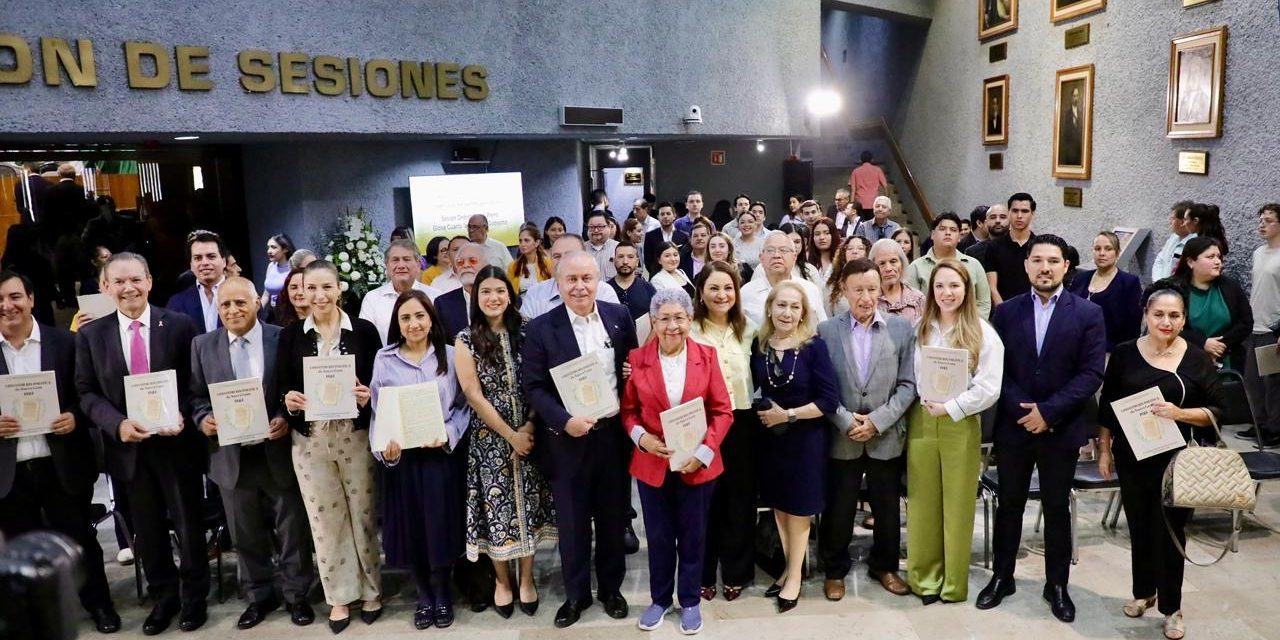 HÉCTOR MORALES RIVERA PRESENTA EDICIÓN FACSIMILAR DE LA CONSTITUCIÓN DE NUEVO LEÓN DE 1825