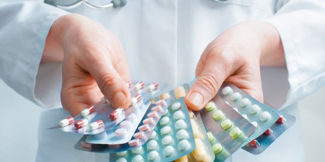 LOS MEXICANOS SUFREN POR PRECIOS ALTOS DE MEDICAMENTOS