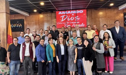 CLARA LUZ FLORES FORTALECE LABORES DE PACIFICACIÓN EN TLAXCALA JUNTO A LÍDERES RELIGIOSOS